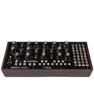 Moog Mother-32 Modular Synthesizer Semimodul&#230;r, 32 step seq, 2xFilter, Osc